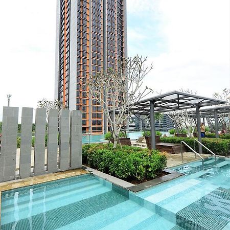 Kanvas Soho Apartment Cyberjaya Luaran gambar