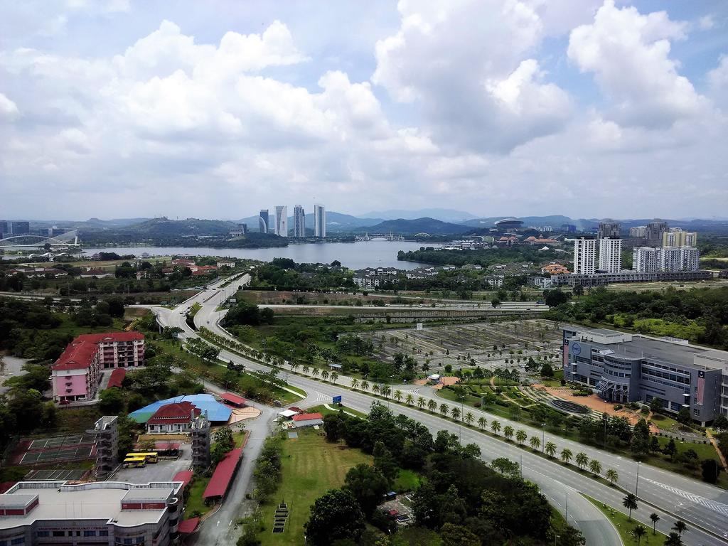 Kanvas Soho Apartment Cyberjaya Luaran gambar